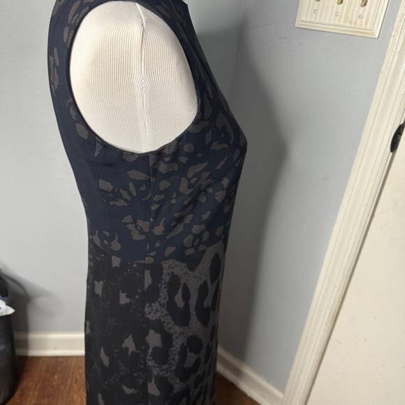 Salvatore Ferragamo Sleeveless Animal Print Sheath Dress Lined Size 38 (S/8) - Picture 14 of 16